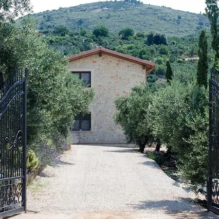 Casale Madeccia Country house