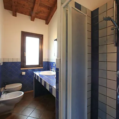 Casale Madeccia 乡村民宿 *